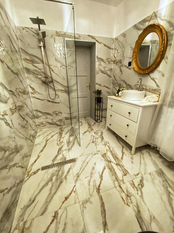 Berg Apartment 브라쇼브 외부 사진